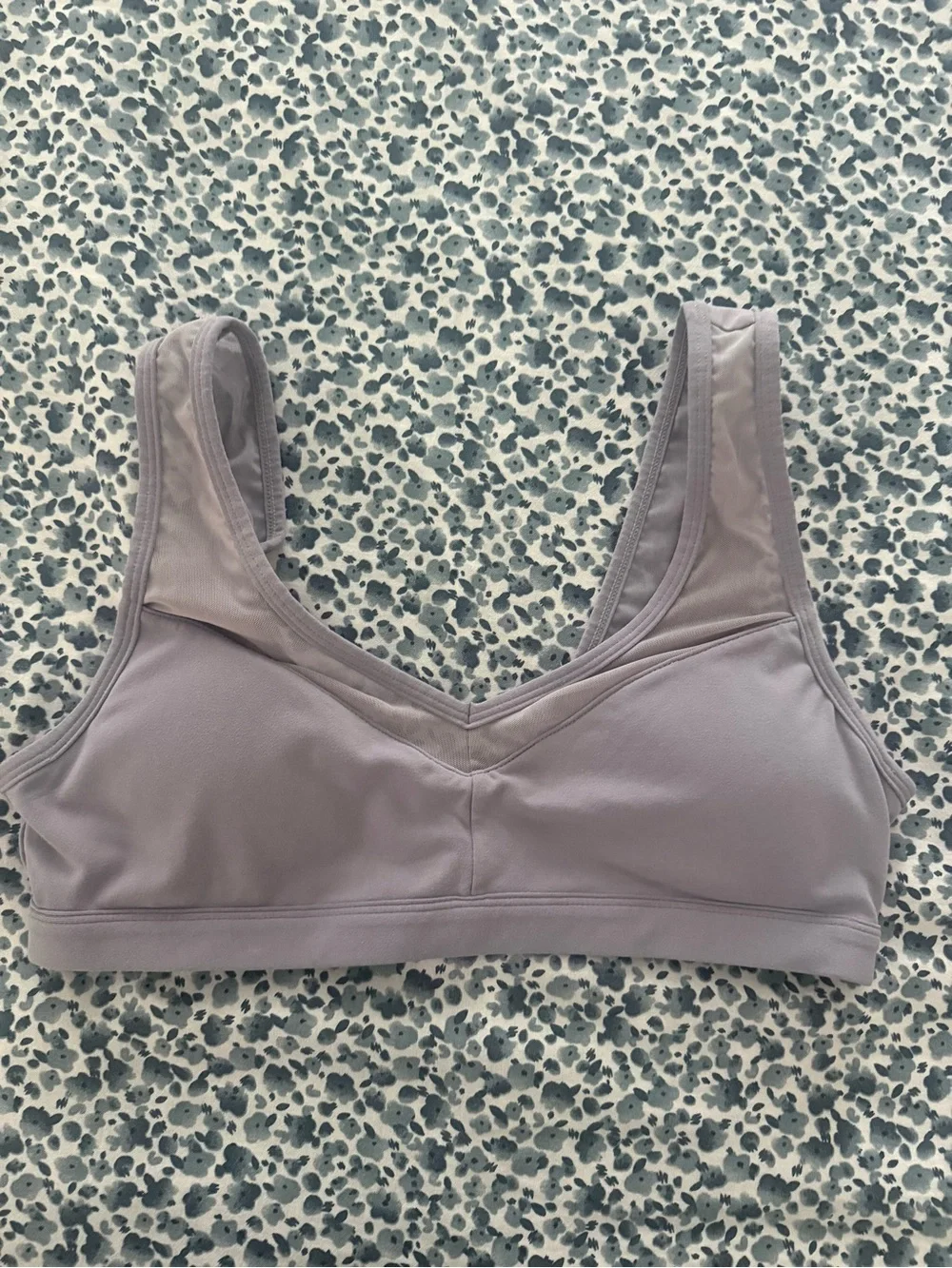 Fabletics Dusty Lavender Sports Bra and Leggings Set